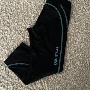 ‎Hylete Cropped Leggings-Size Small